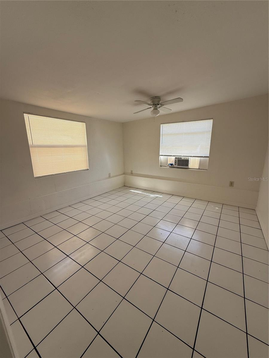 Image 6 of 19 For 4737 56th Avenue N