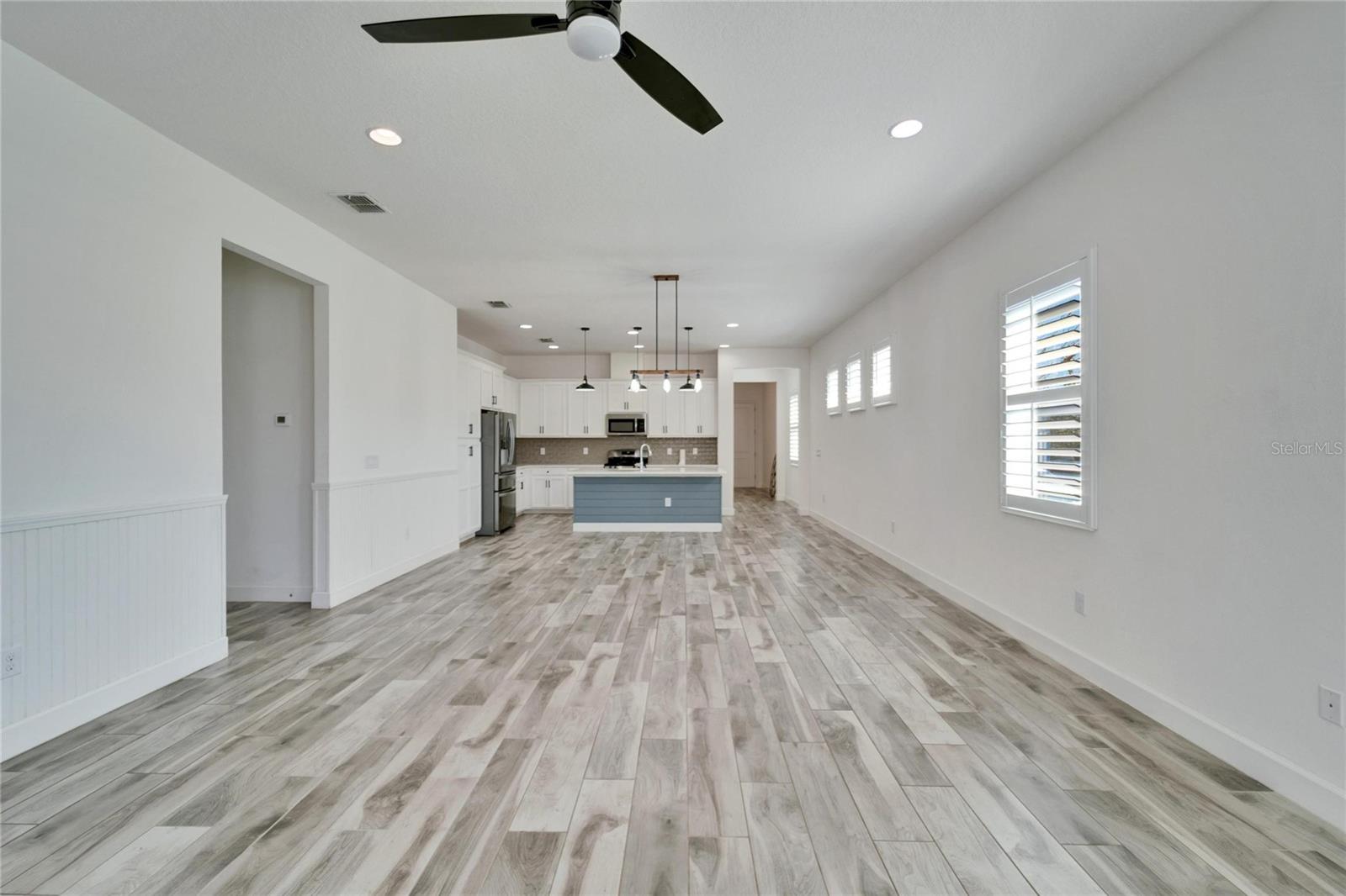 Image 17 of 51 For 729 Winterside Drive