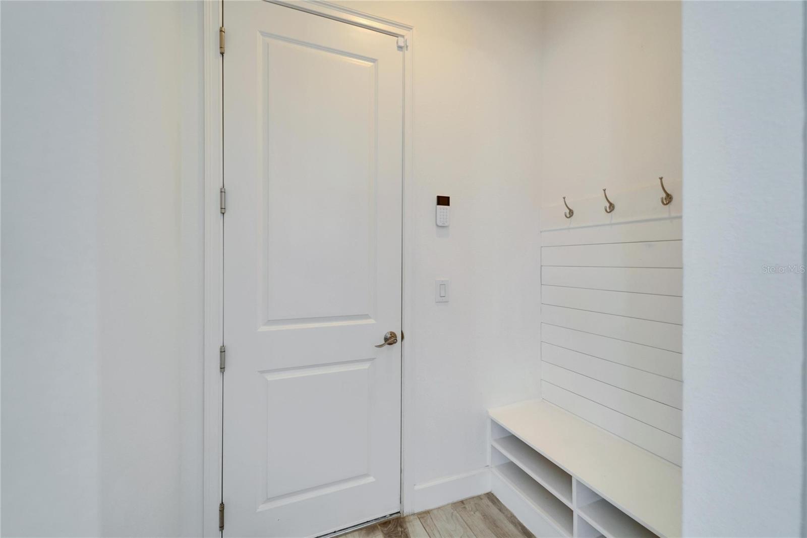 Image 42 of 51 For 729 Winterside Drive