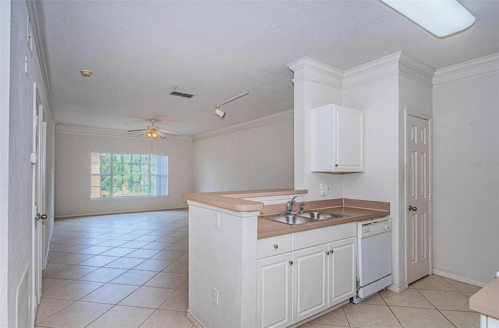 Image 10 of 30 For 4305 Bayside Village Drive 304