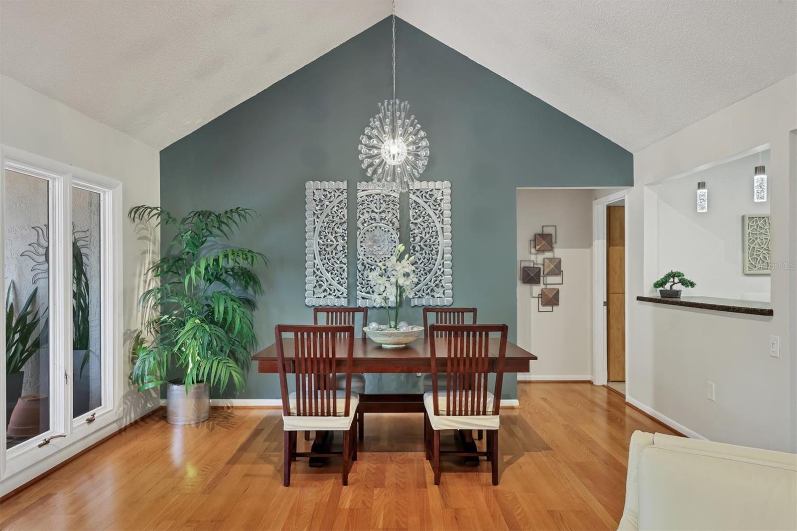 Image 10 of 33 For 4540 Ascot Circle N