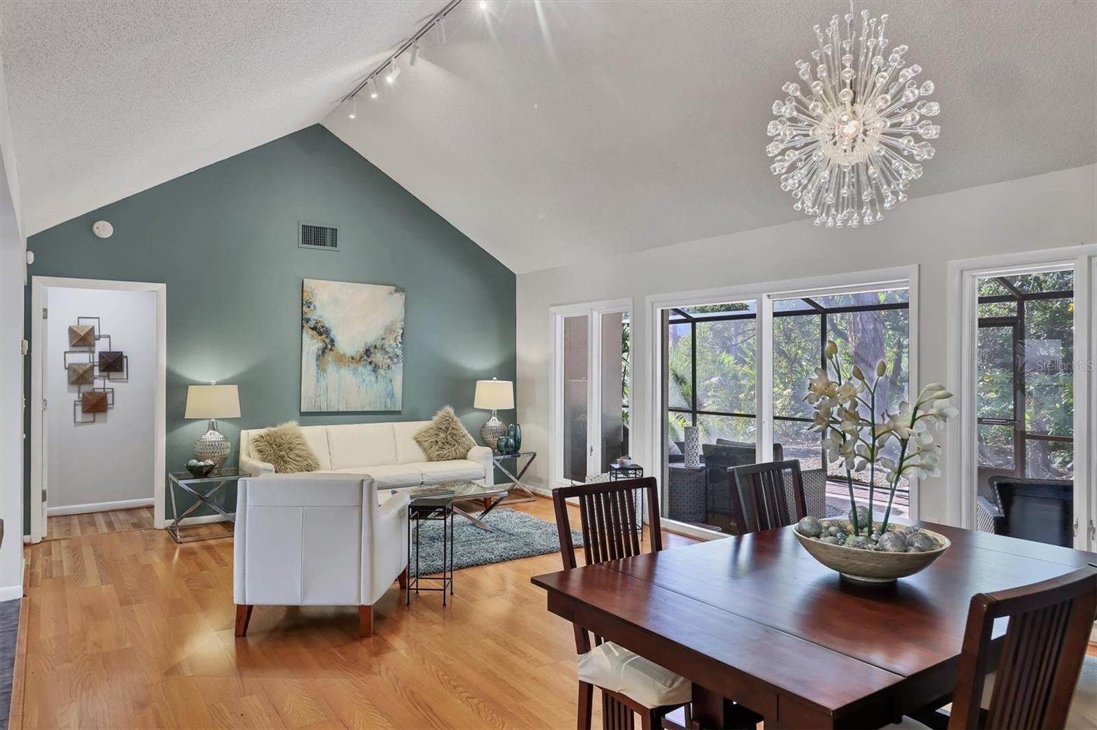 Image 12 of 33 For 4540 Ascot Circle N