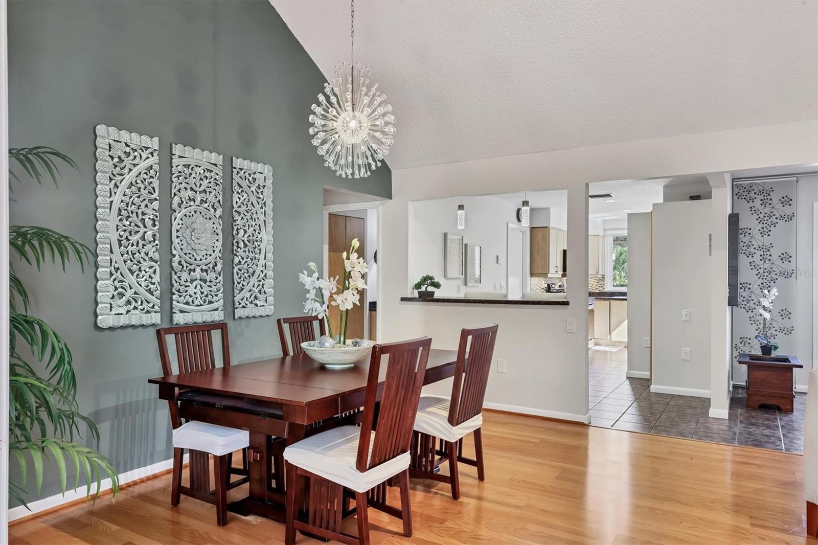 Image 13 of 33 For 4540 Ascot Circle N