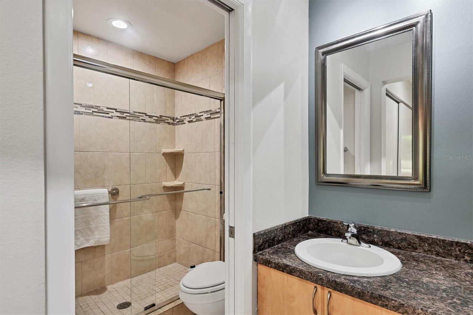 Image 24 of 33 For 4540 Ascot Circle N