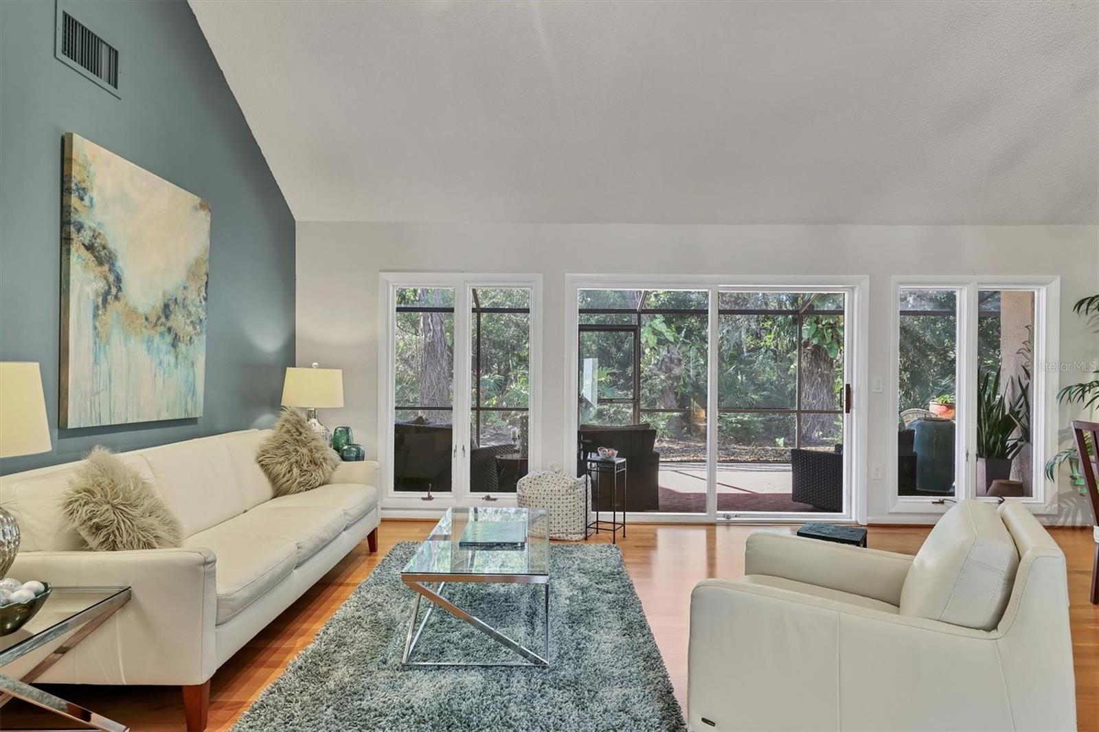 Image 7 of 33 For 4540 Ascot Circle N