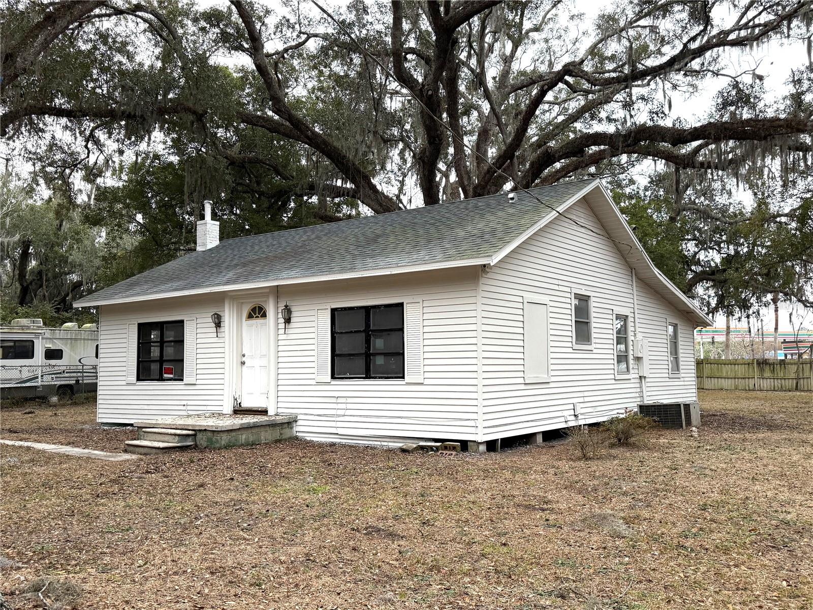 Image 3 of 14 For 147 Bieder Avenue