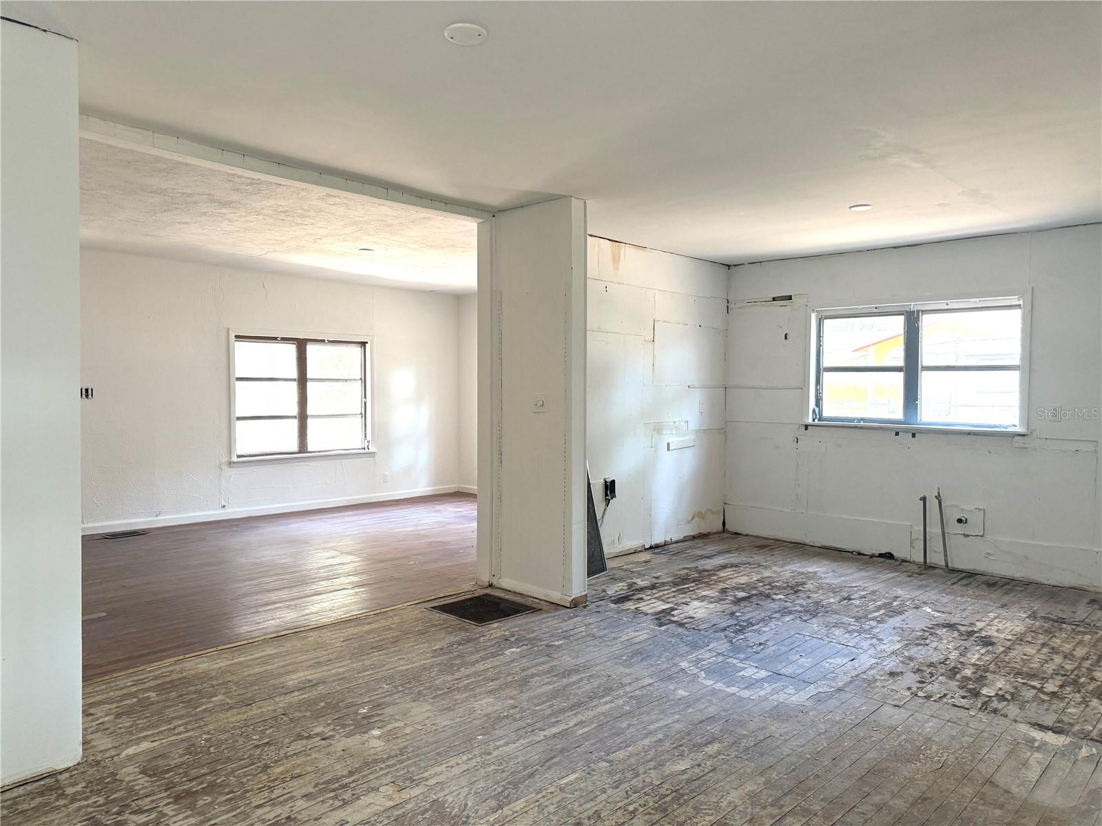 Image 9 of 14 For 147 Bieder Avenue