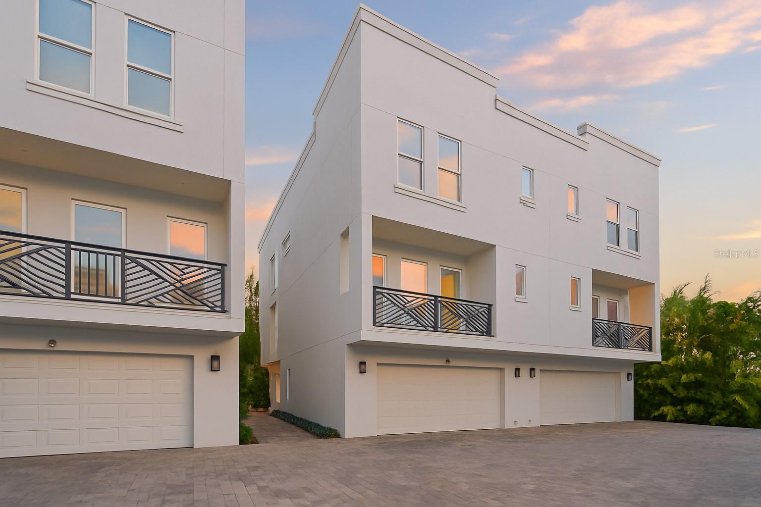 Image 2 of 69 For 3505 Macdill Avenue 4