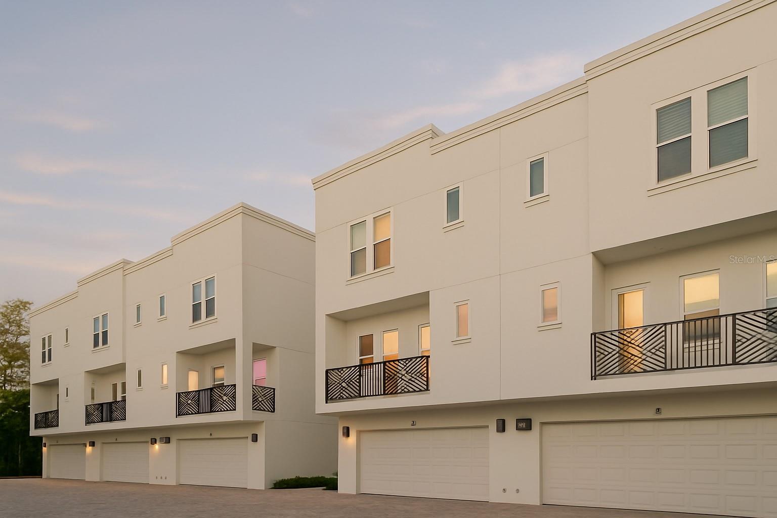 Image 3 of 69 For 3505 Macdill Avenue 4