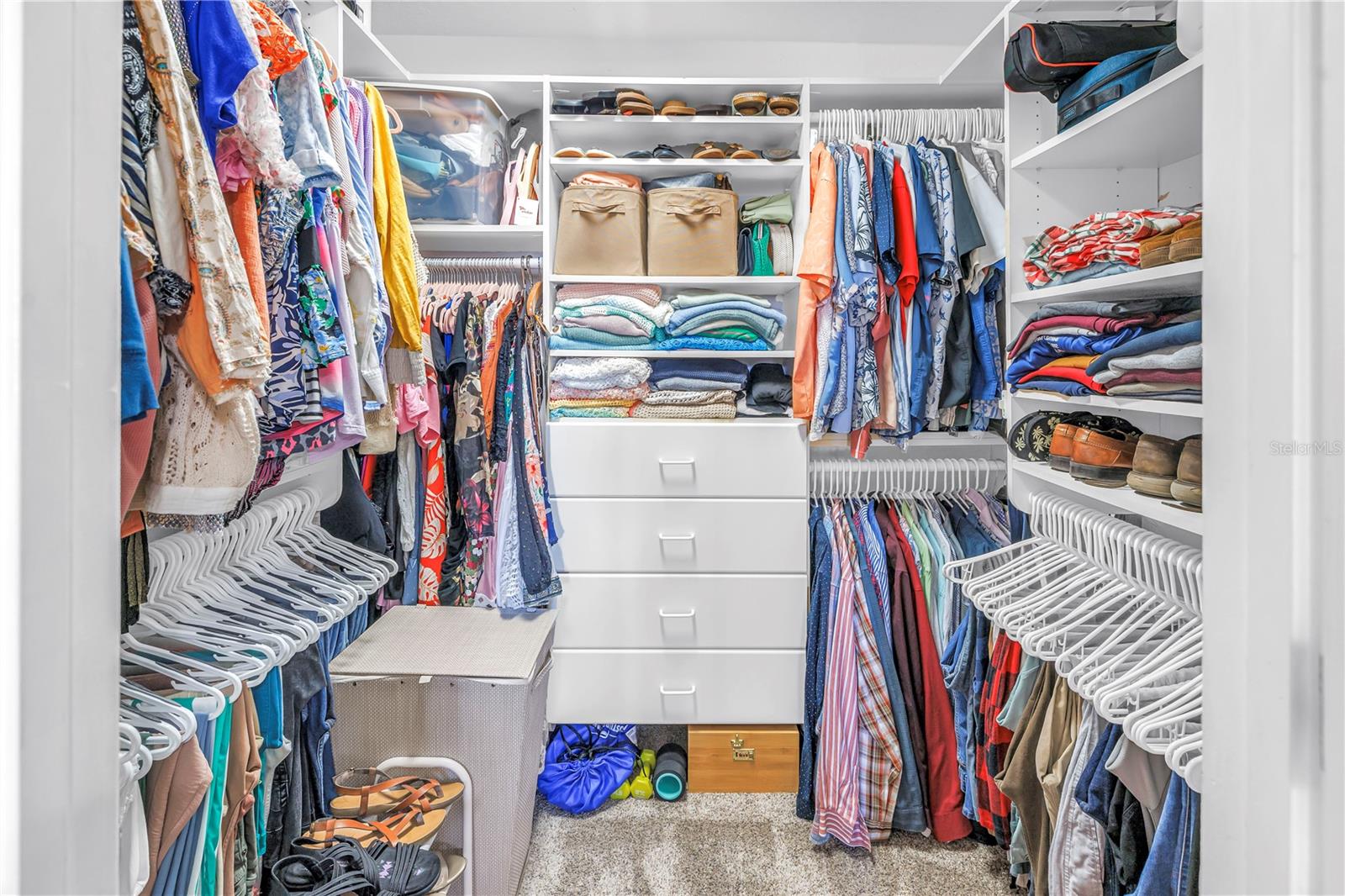 Listing photo id 42 for 103 Bath Club Concourse