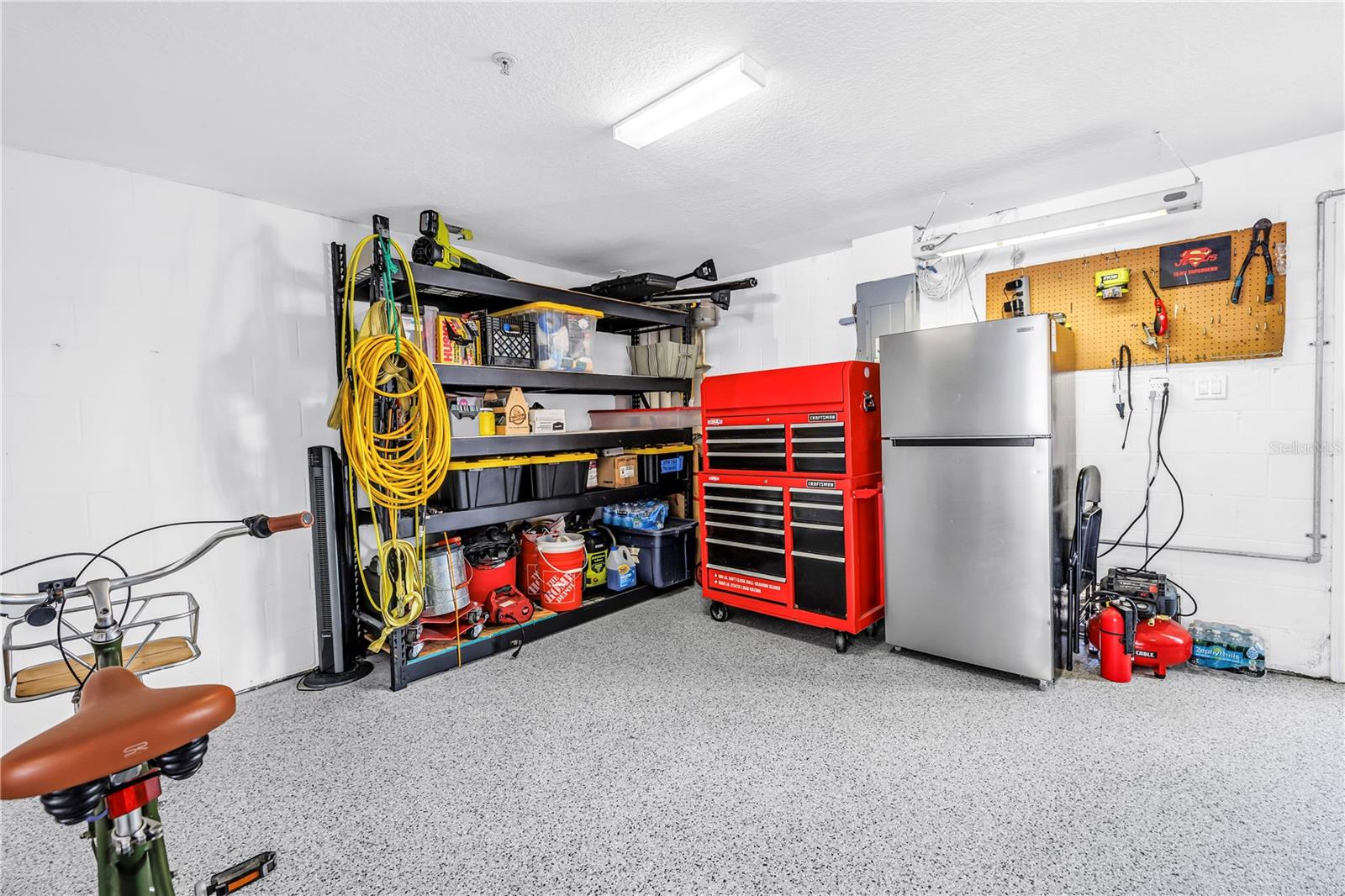 Listing photo id 59 for 103 Bath Club Concourse