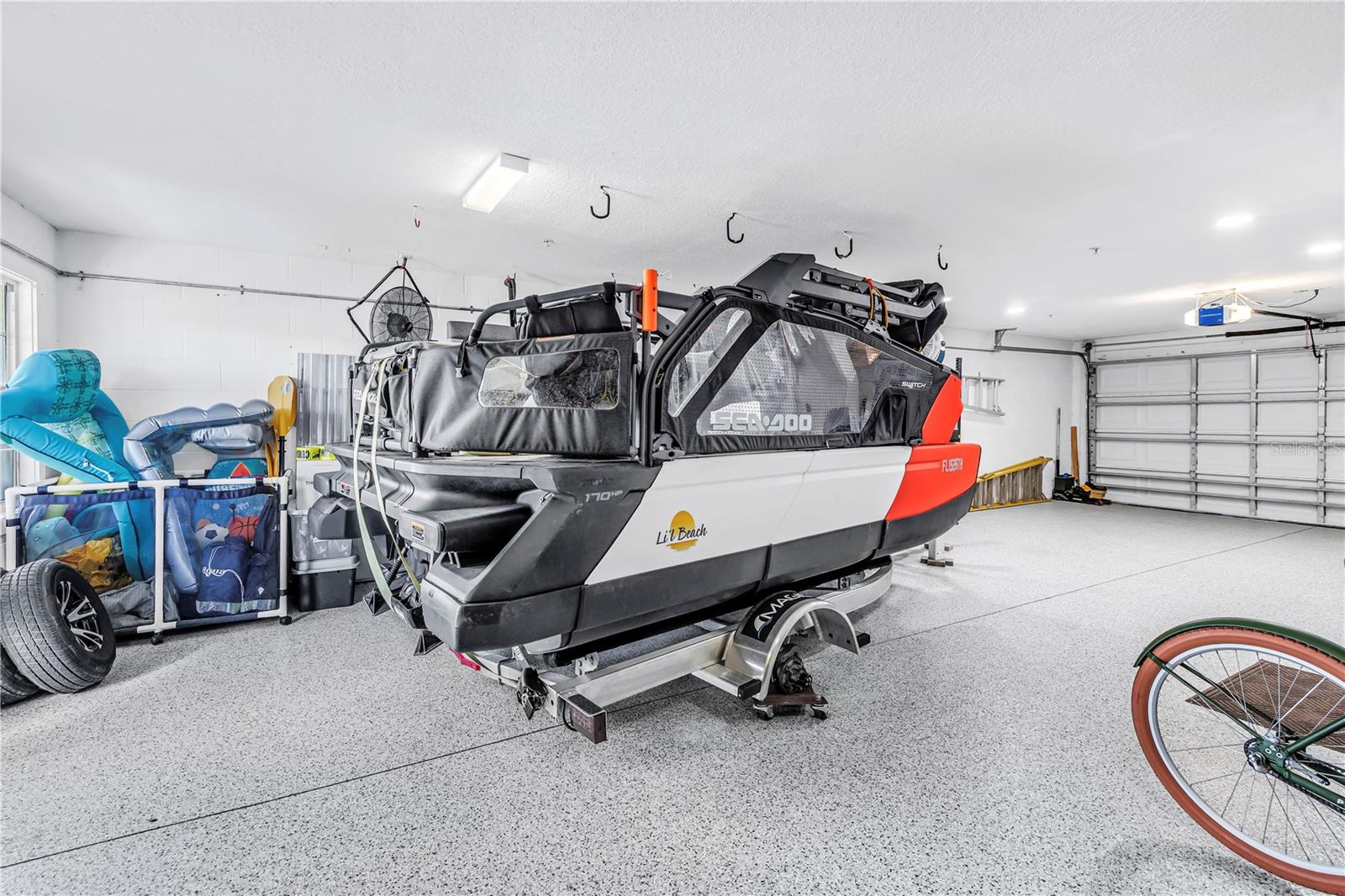 Listing photo id 60 for 103 Bath Club Concourse