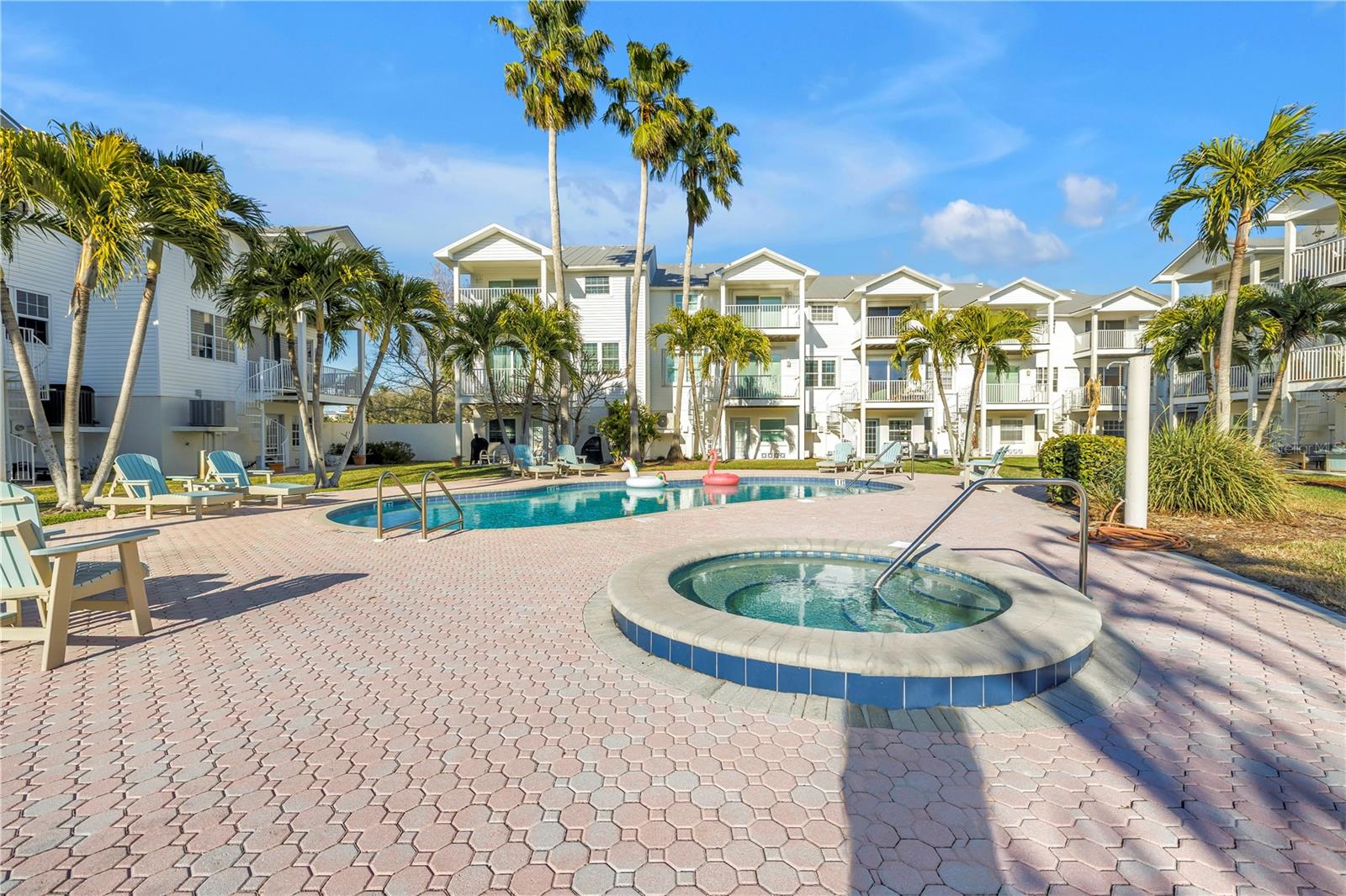 Listing photo id 69 for 103 Bath Club Concourse