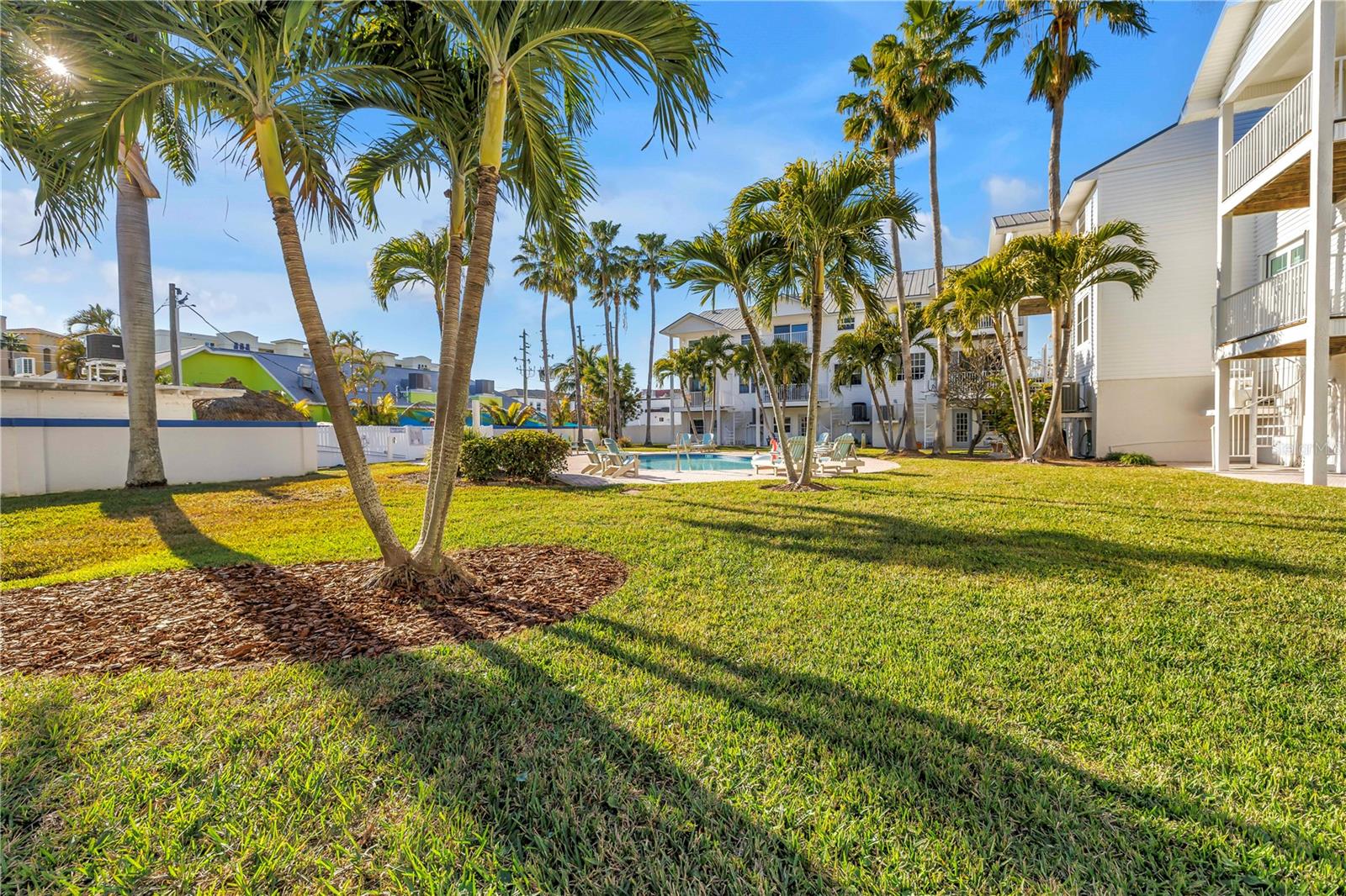 Listing photo id 72 for 103 Bath Club Concourse