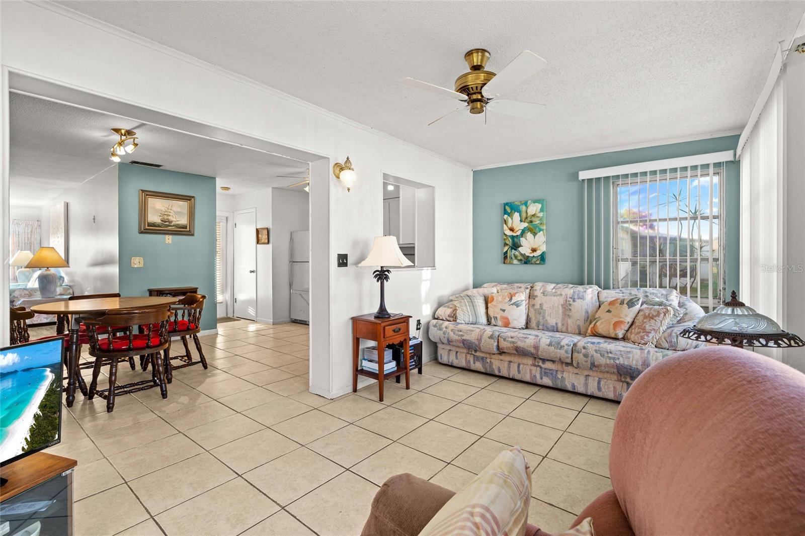 Image 20 of 36 For 10009 Tulip Street N