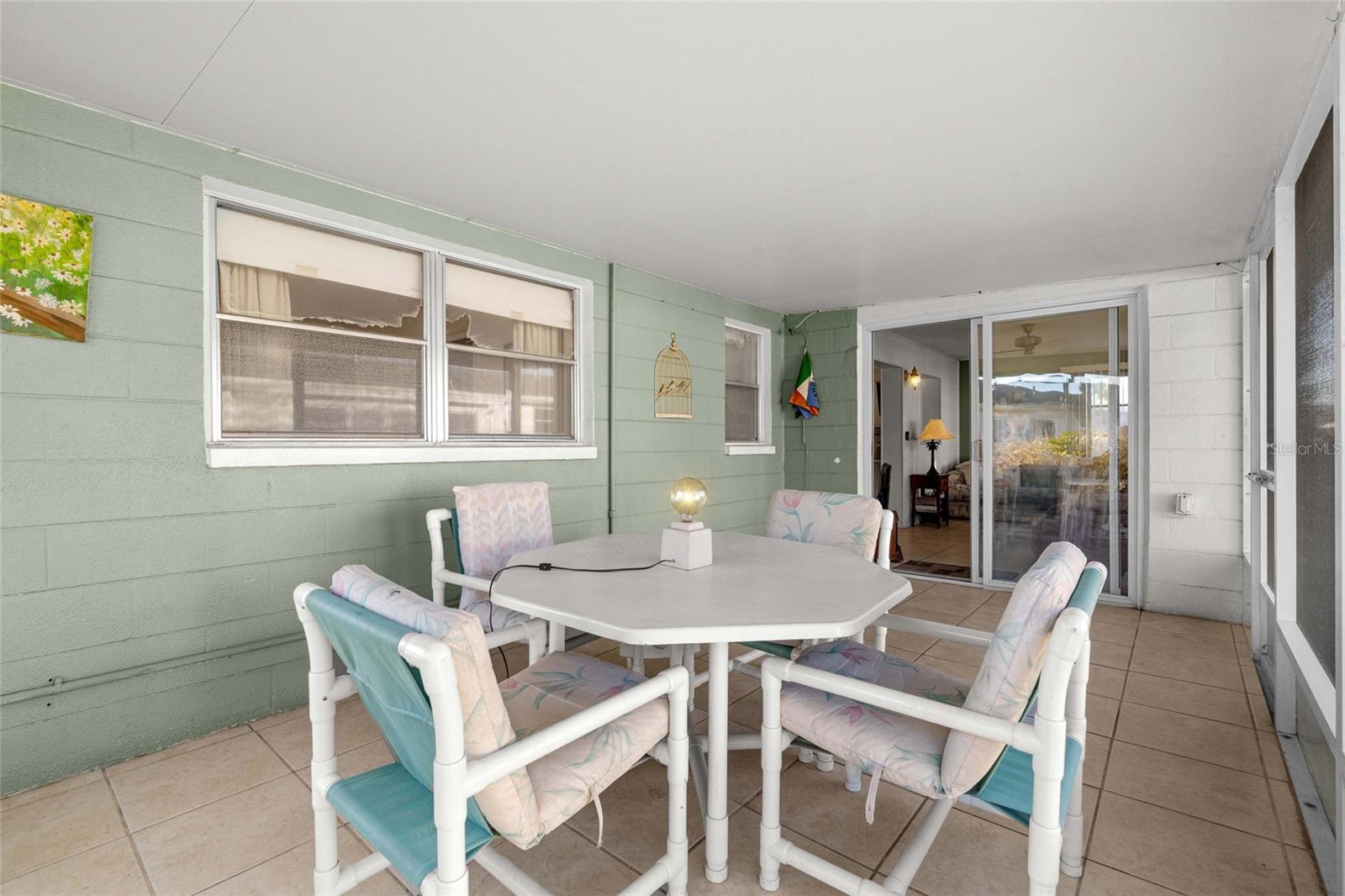 Image 24 of 36 For 10009 Tulip Street N