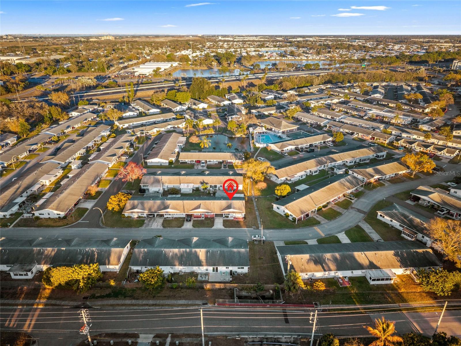 Image 28 of 36 For 10009 Tulip Street N