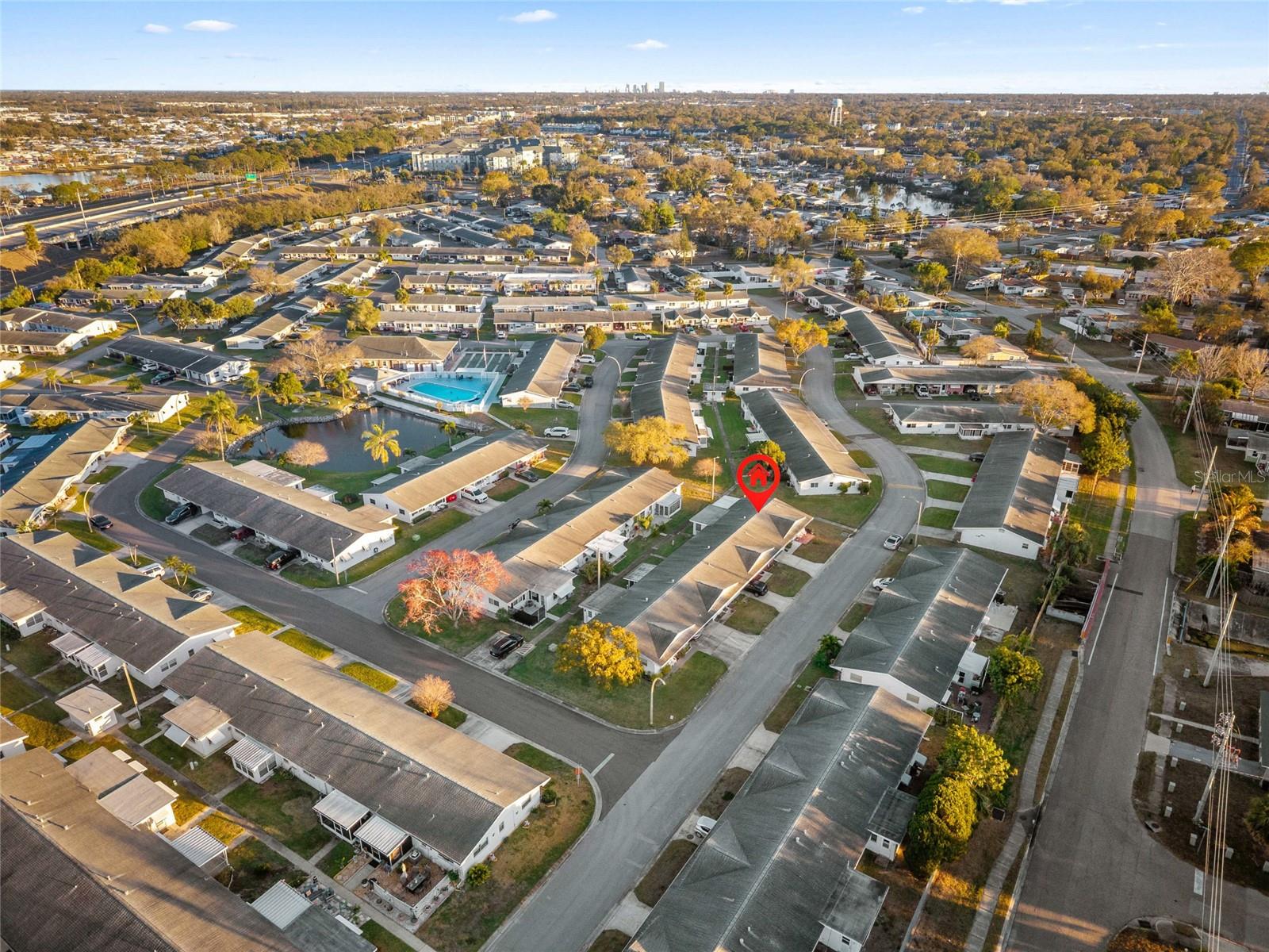 Image 29 of 36 For 10009 Tulip Street N