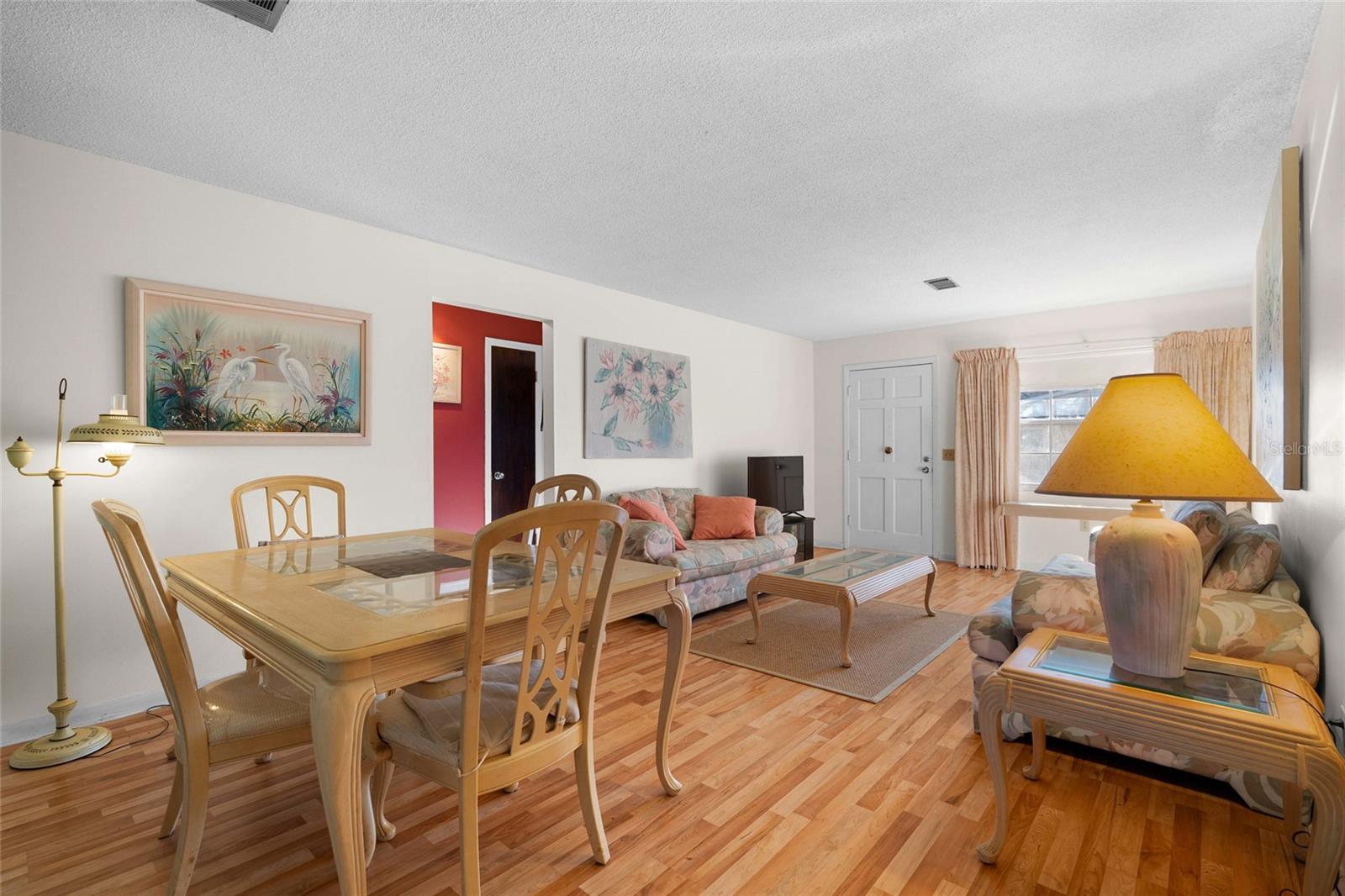 Image 7 of 36 For 10009 Tulip Street N