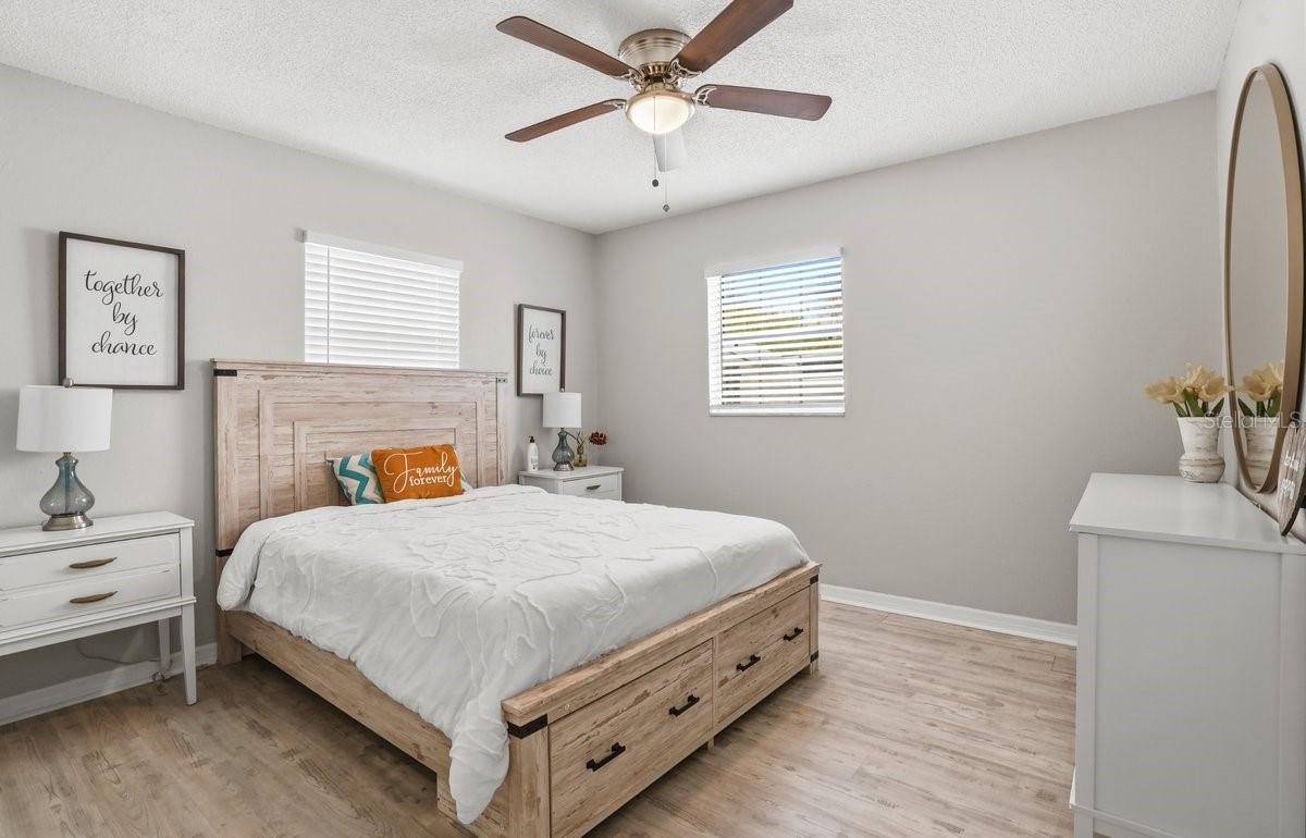 Image 14 of 31 For 4424 Varn Avenue