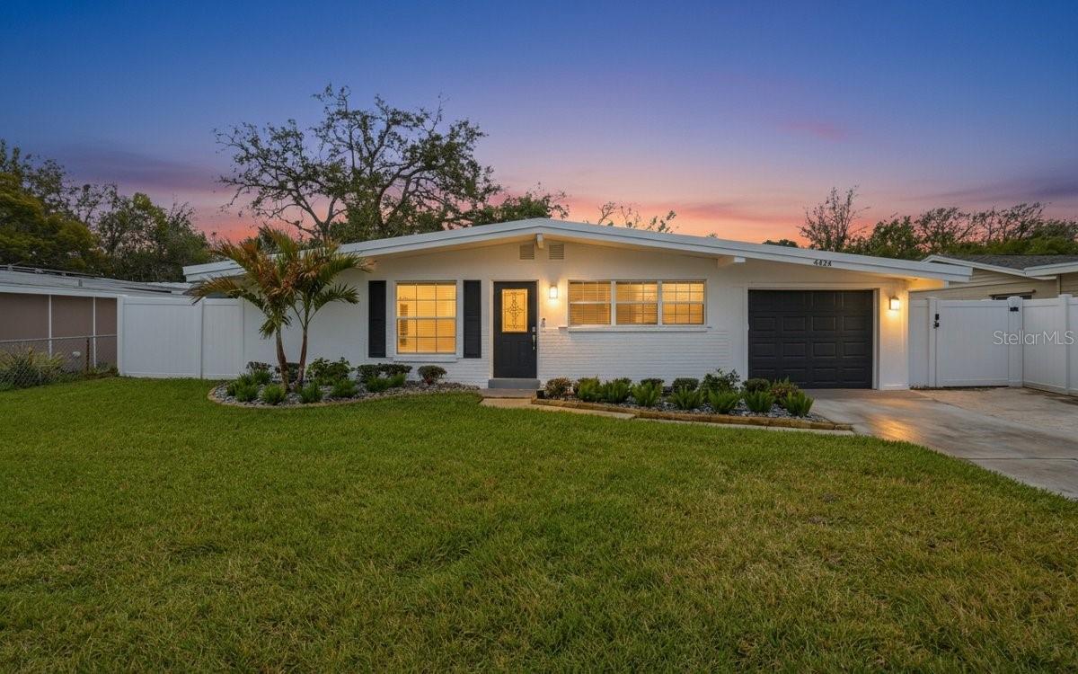 Image 2 of 31 For 4424 Varn Avenue