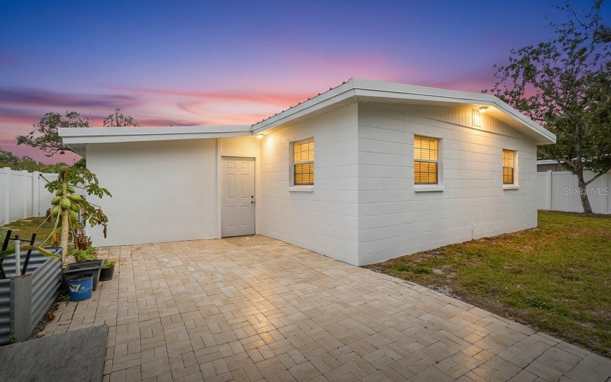 Image 25 of 31 For 4424 Varn Avenue