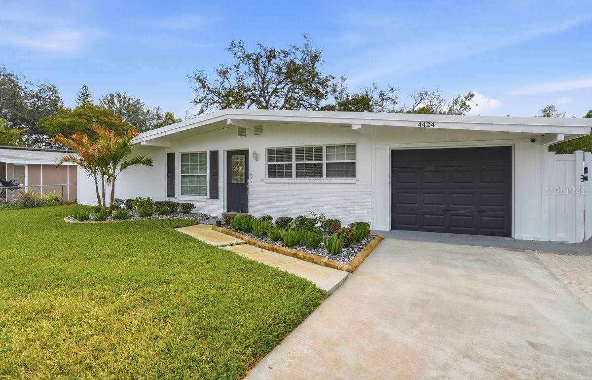 Image 29 of 31 For 4424 Varn Avenue