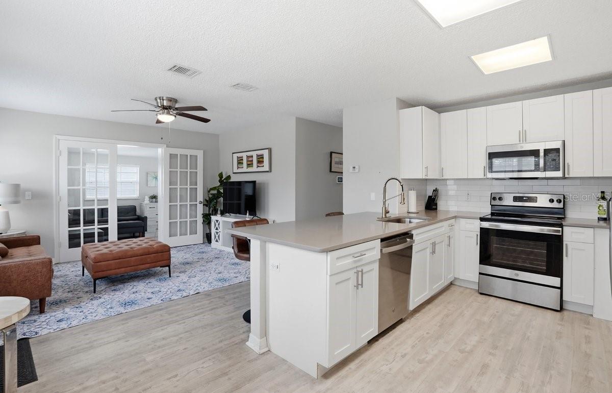 Image 8 of 31 For 4424 Varn Avenue