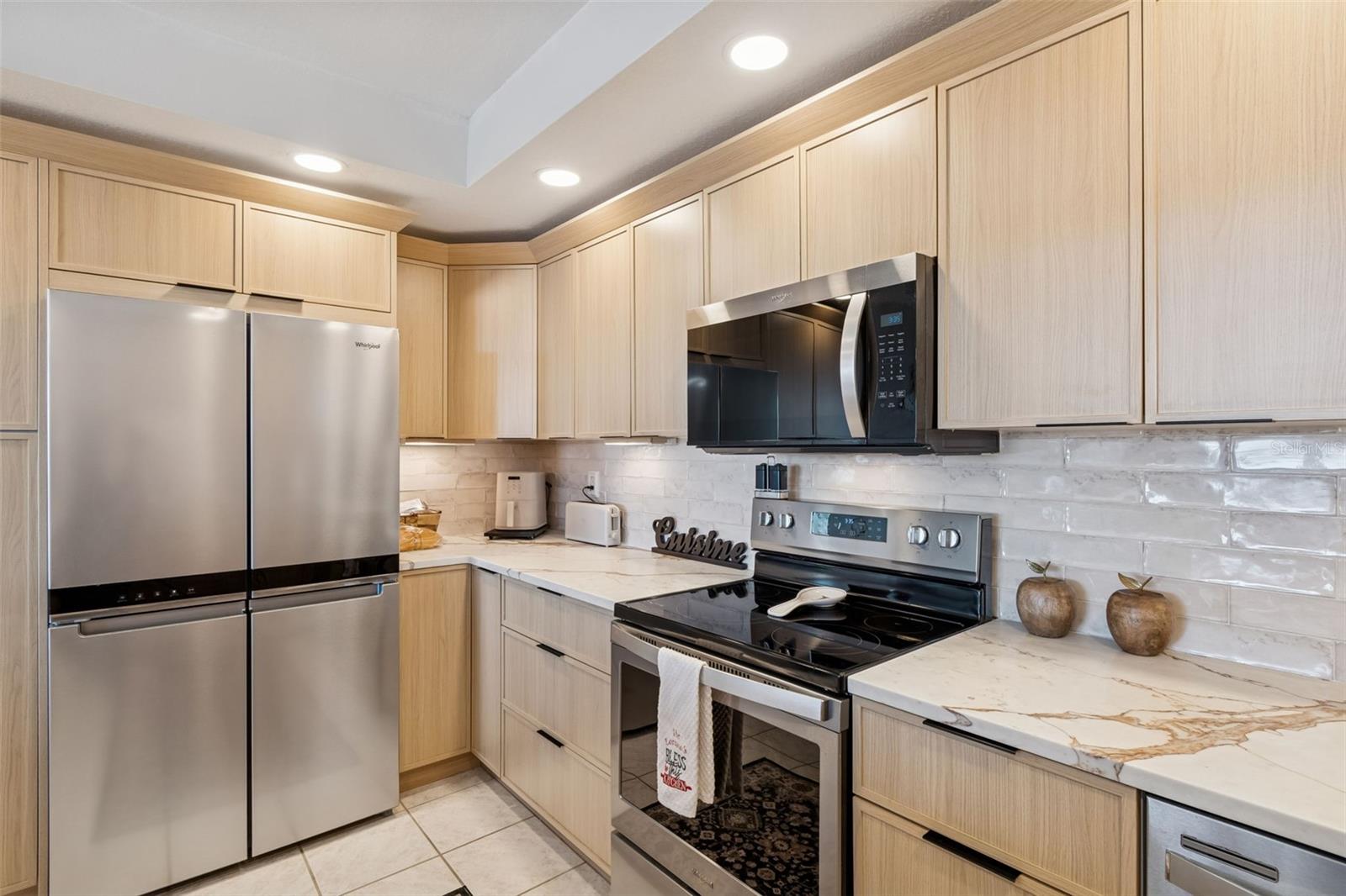 Image 12 of 43 For 4 Belleview Boulevard 701