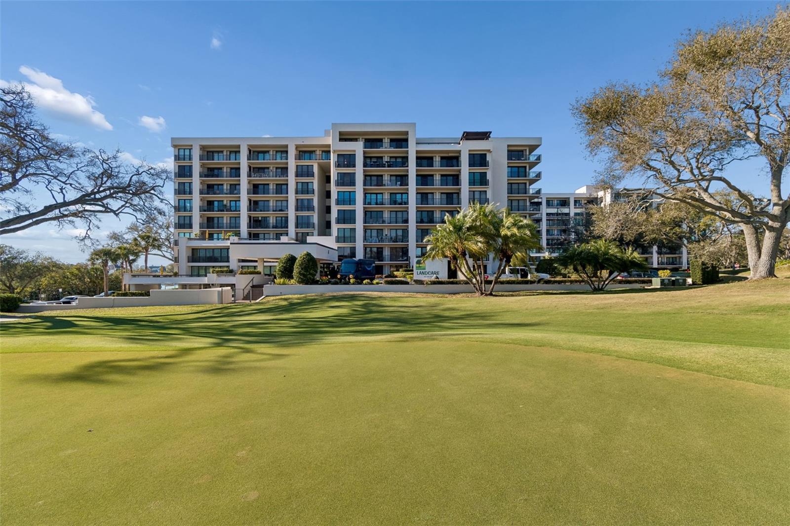 Image 2 of 43 For 4 Belleview Boulevard 701