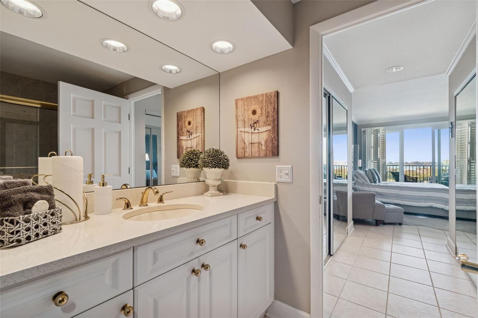 Image 27 of 43 For 4 Belleview Boulevard 701