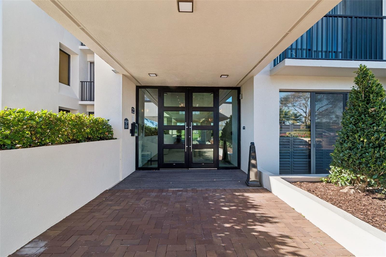 Image 3 of 43 For 4 Belleview Boulevard 701