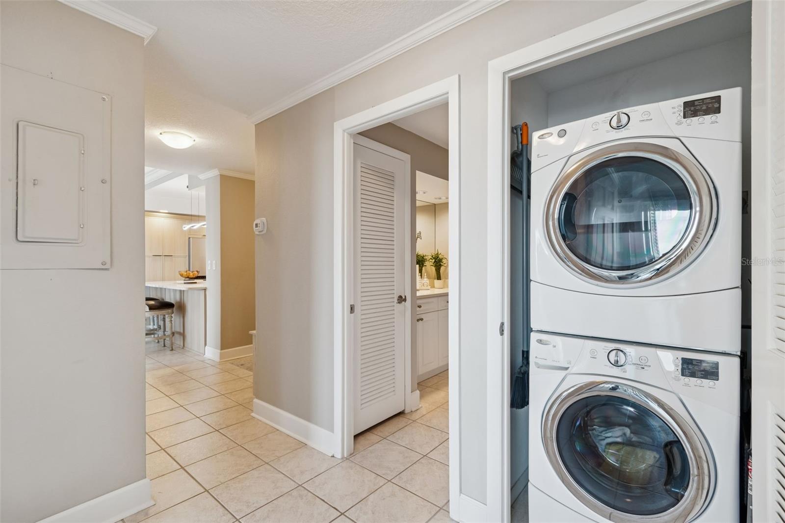 Image 31 of 43 For 4 Belleview Boulevard 701