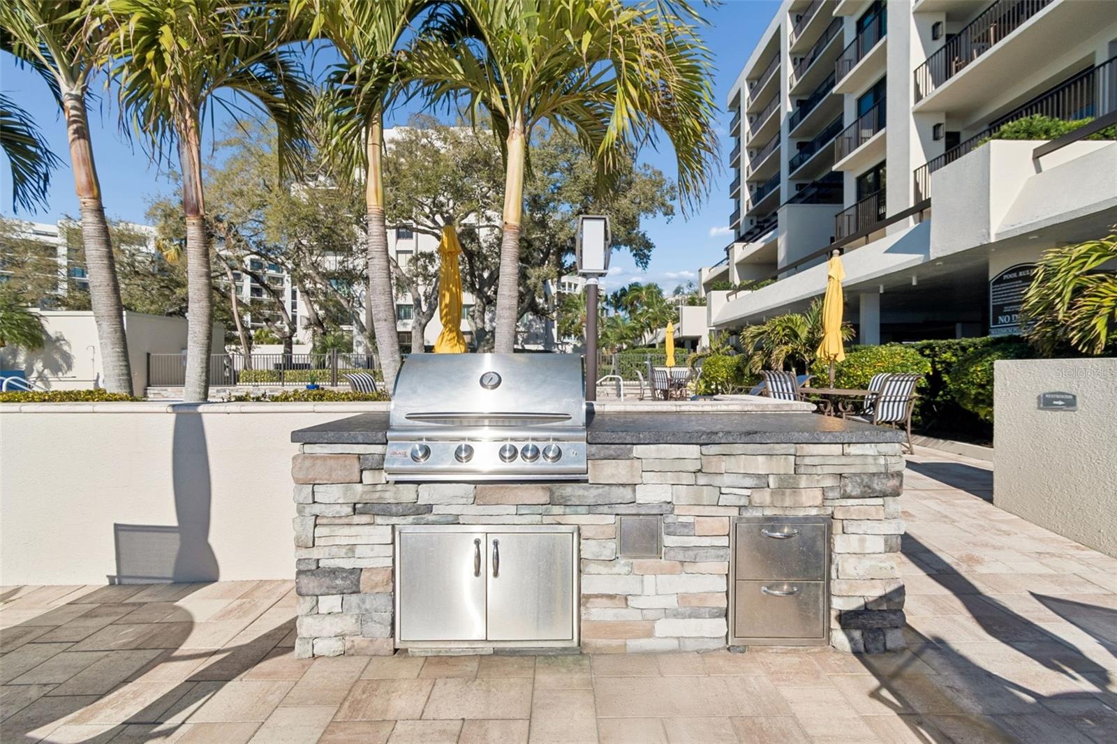 Image 33 of 43 For 4 Belleview Boulevard 701