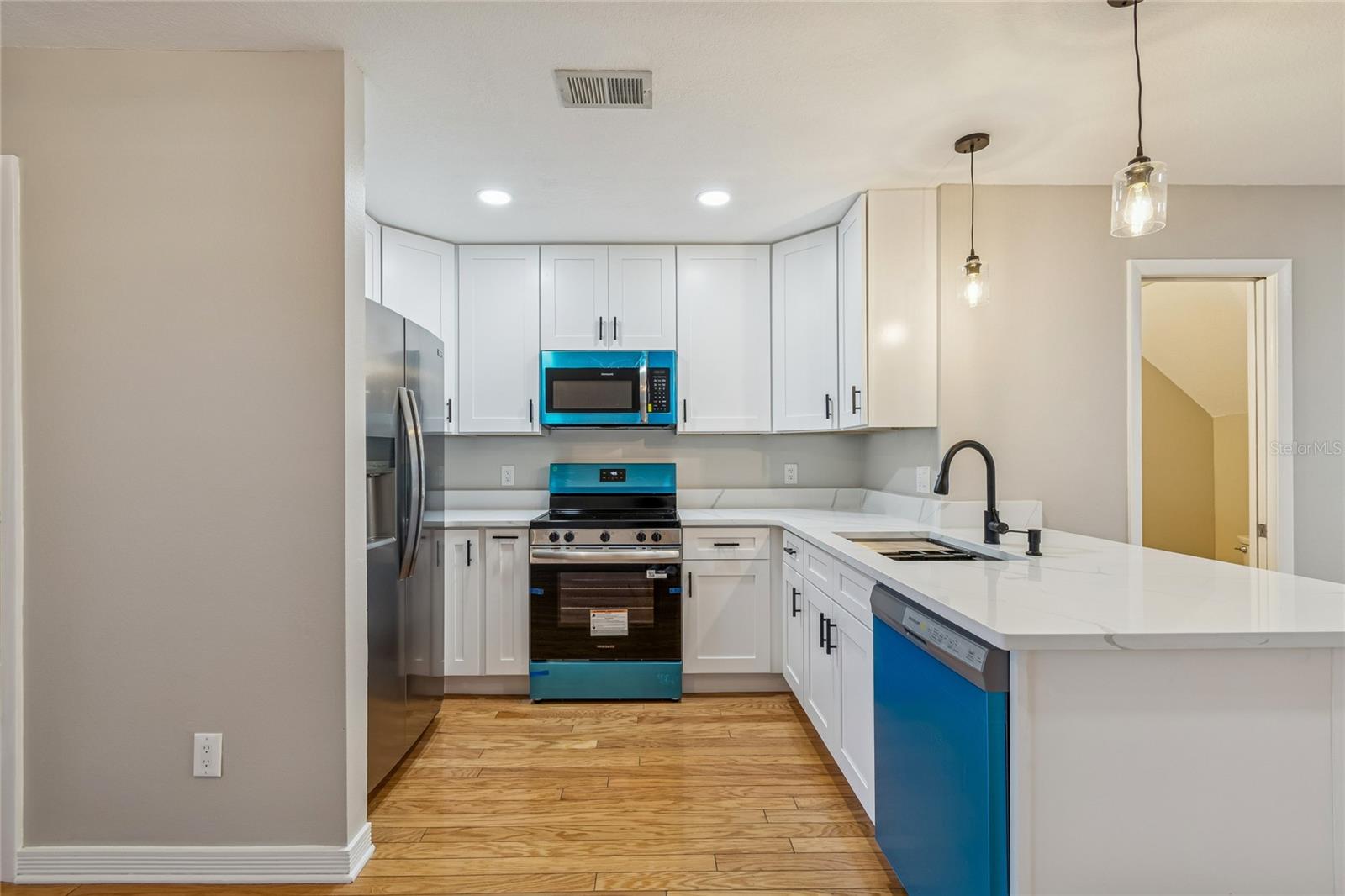 Listing photo id 17 for 12568 Castle Hill Drive