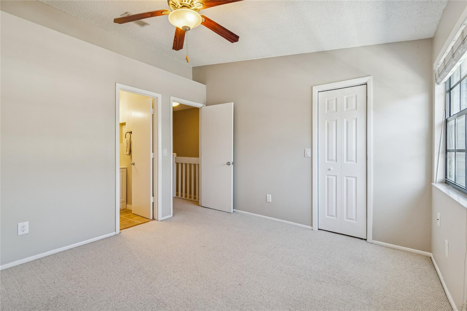 Listing photo id 37 for 12568 Castle Hill Drive