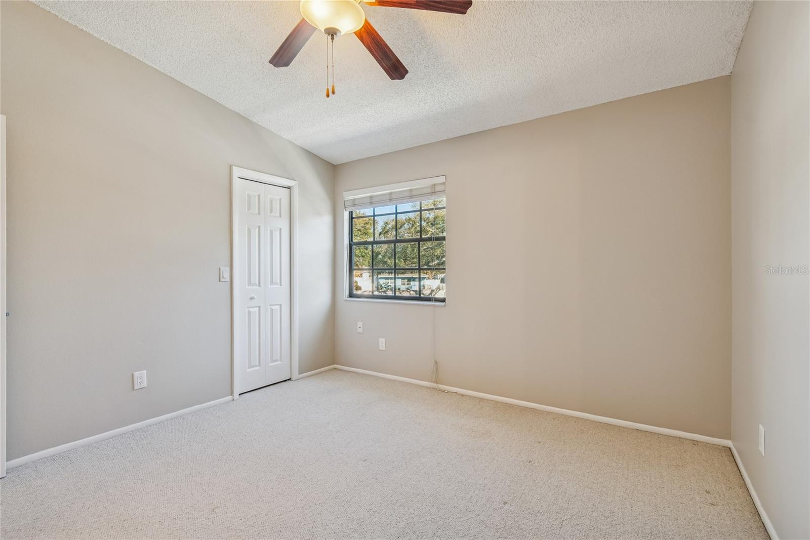 Listing photo id 38 for 12568 Castle Hill Drive