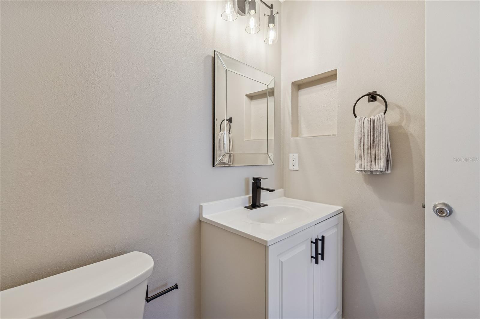 Listing photo id 42 for 12568 Castle Hill Drive