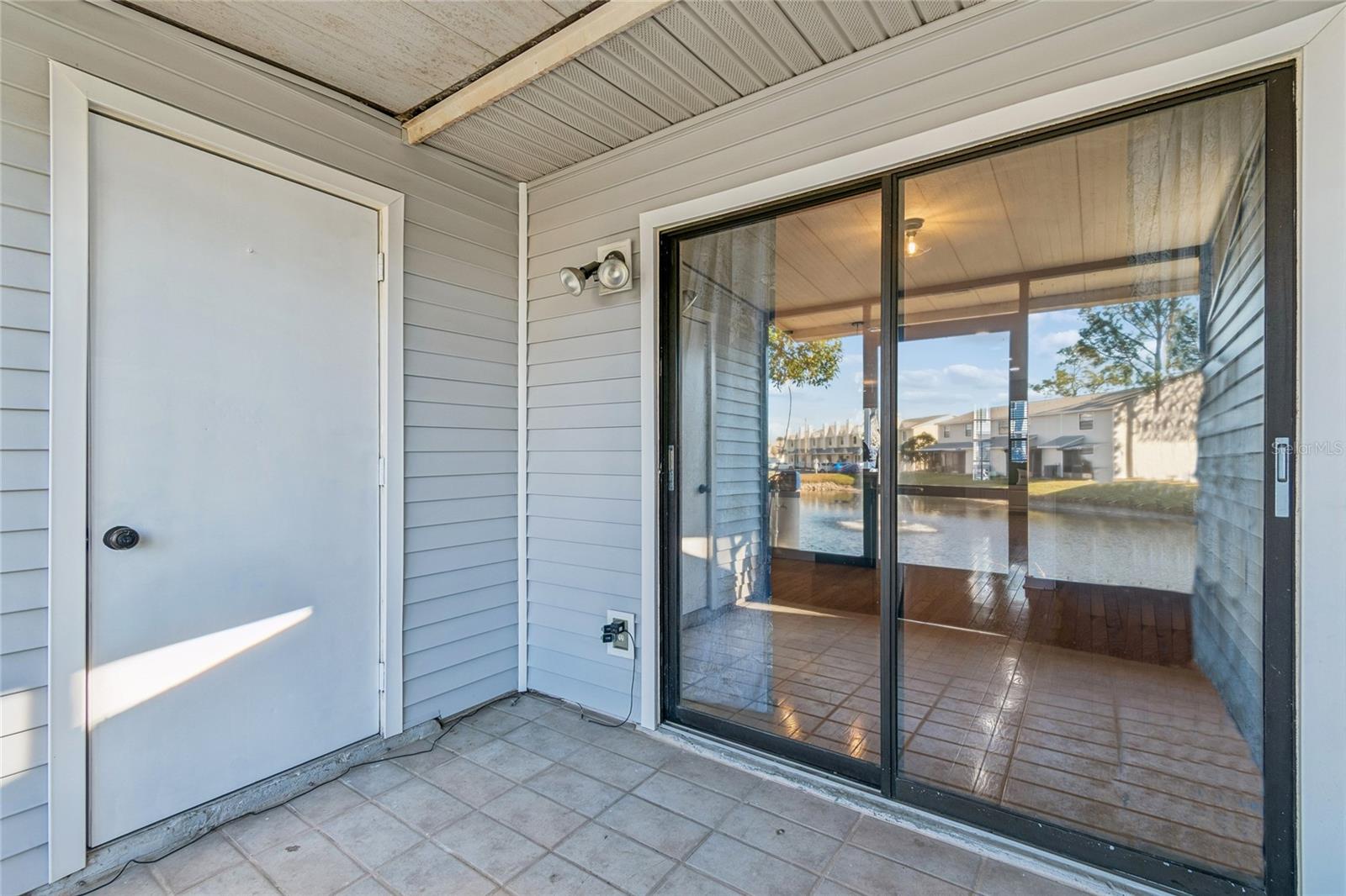 Listing photo id 45 for 12568 Castle Hill Drive