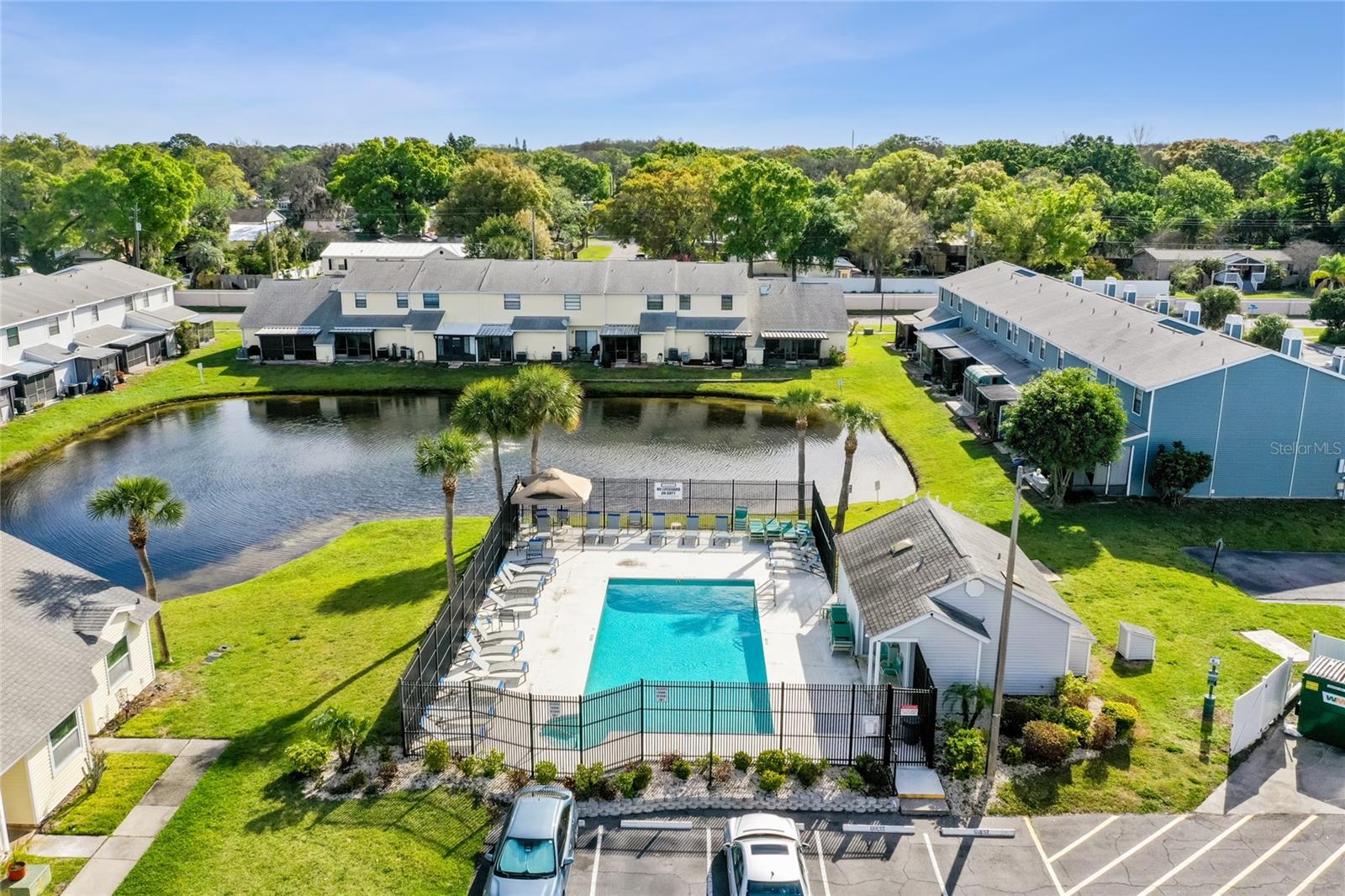 Listing photo id 62 for 12568 Castle Hill Drive