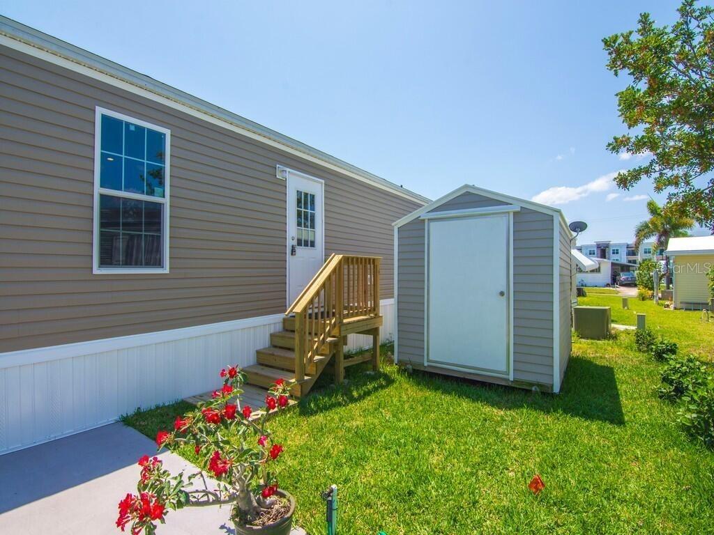 Image 34 of 36 For 315 Cardinal Ne #l15