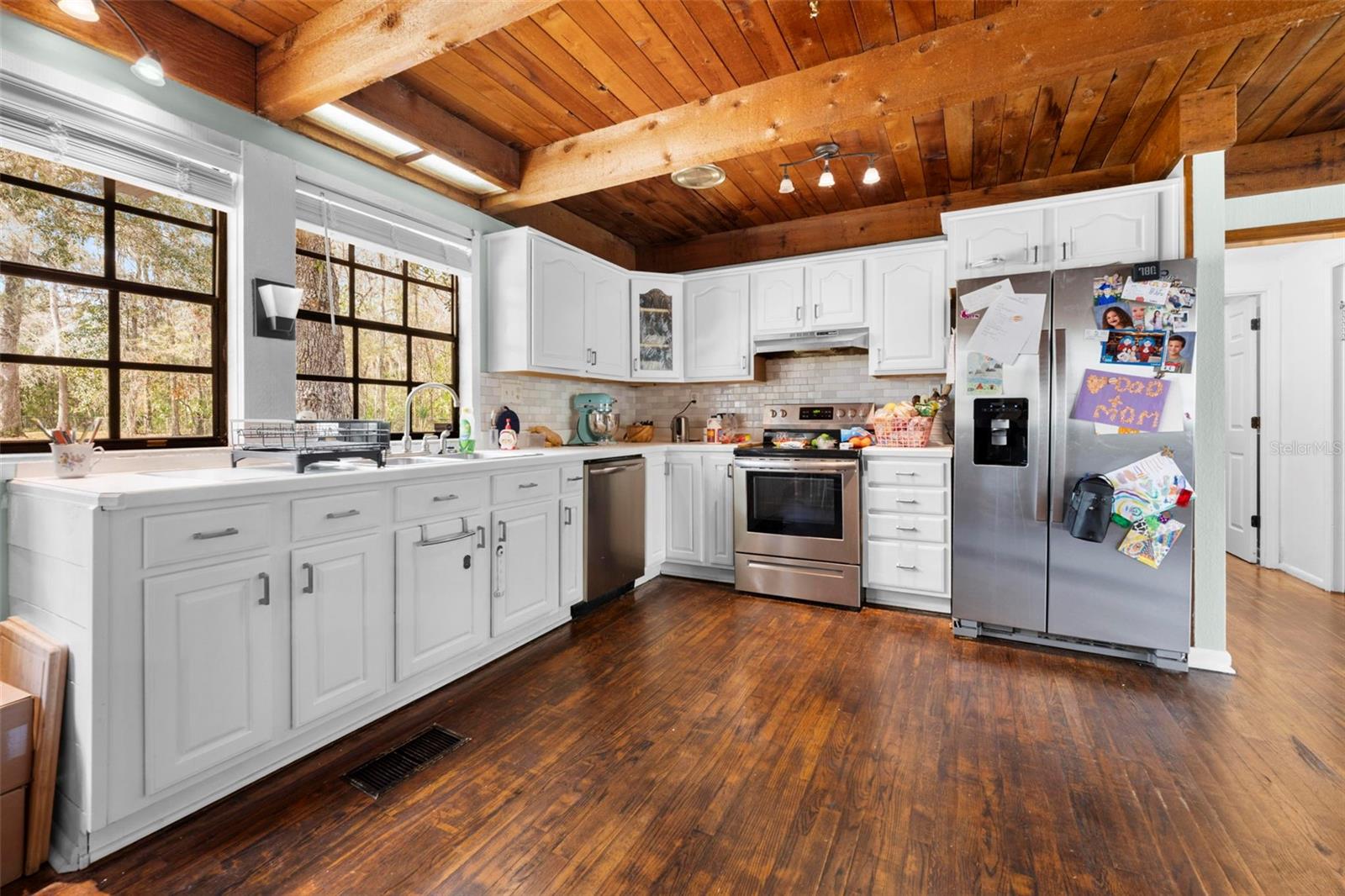 Listing photo id 12 for 14352 Ponce De Leon Boulevard