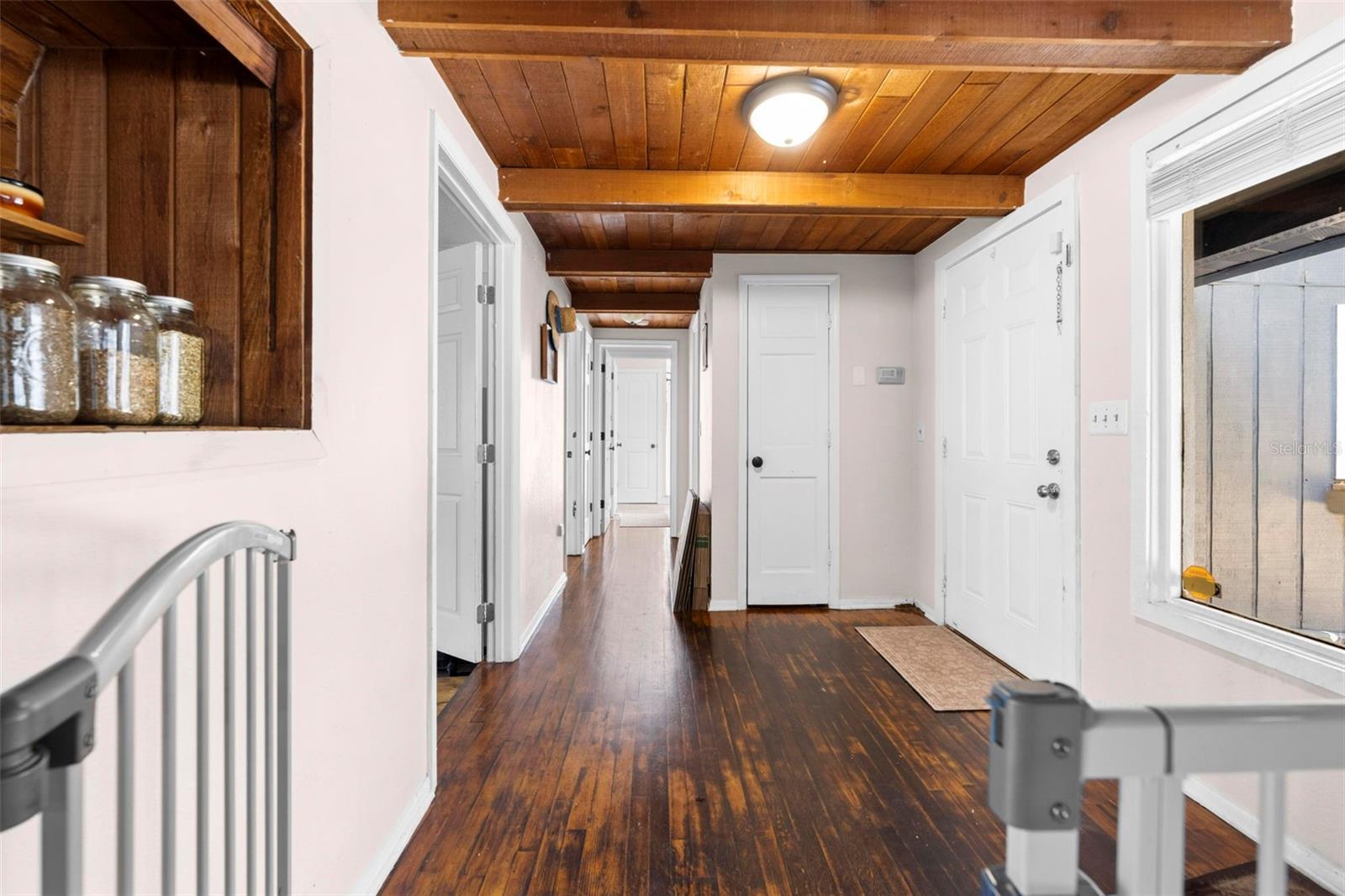 Listing photo id 16 for 14352 Ponce De Leon Boulevard