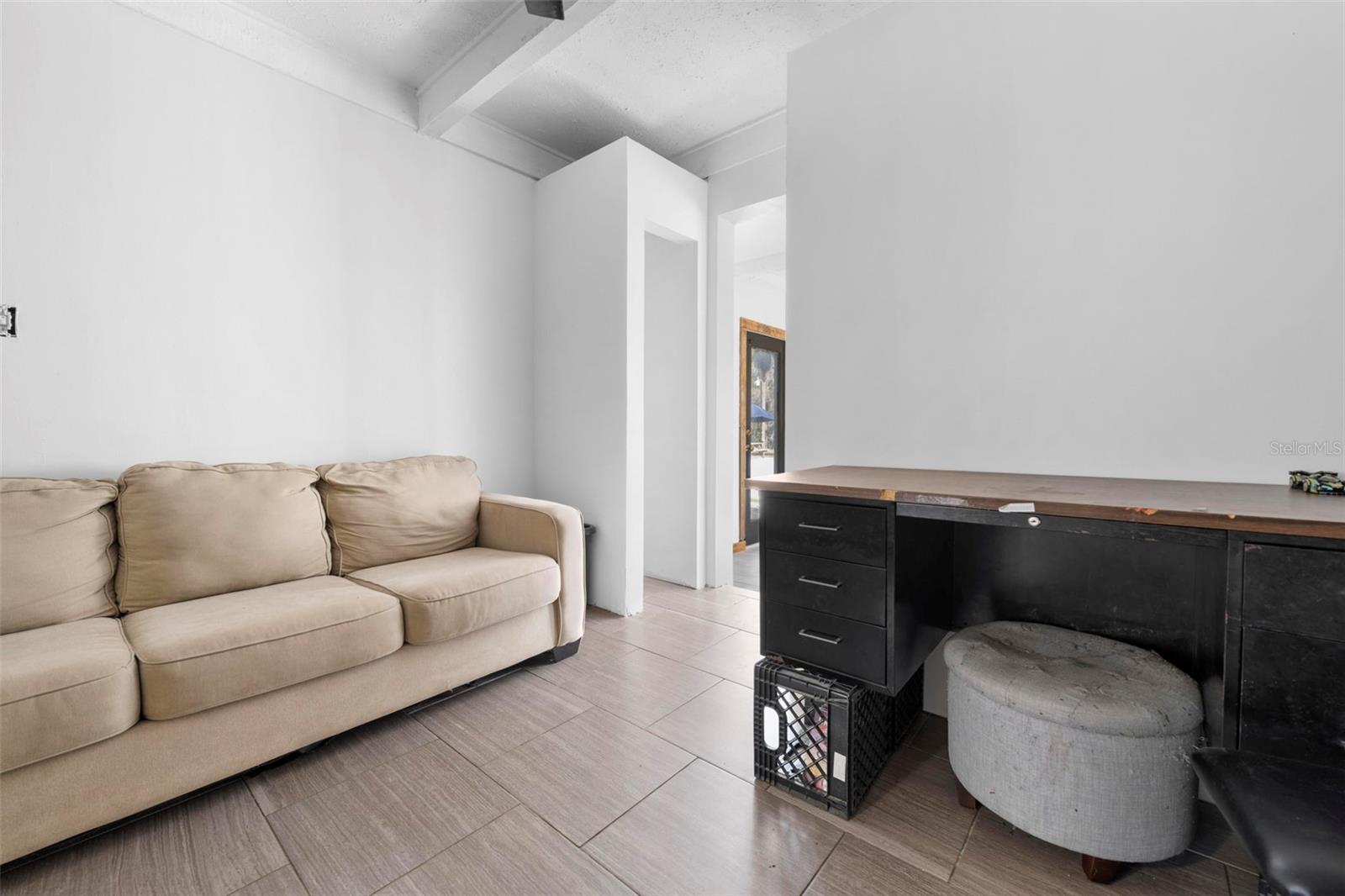 Listing photo id 20 for 14352 Ponce De Leon Boulevard