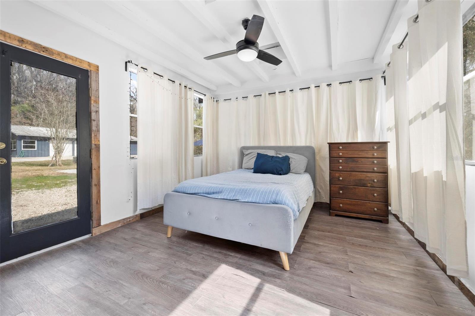 Listing photo id 22 for 14352 Ponce De Leon Boulevard