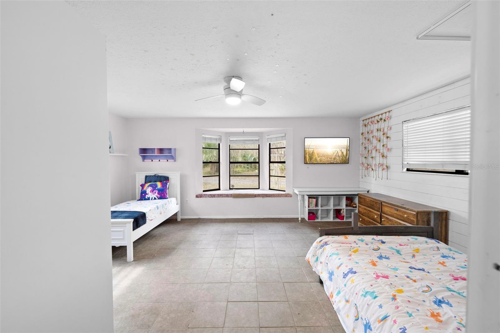 Listing photo id 37 for 14352 Ponce De Leon Boulevard