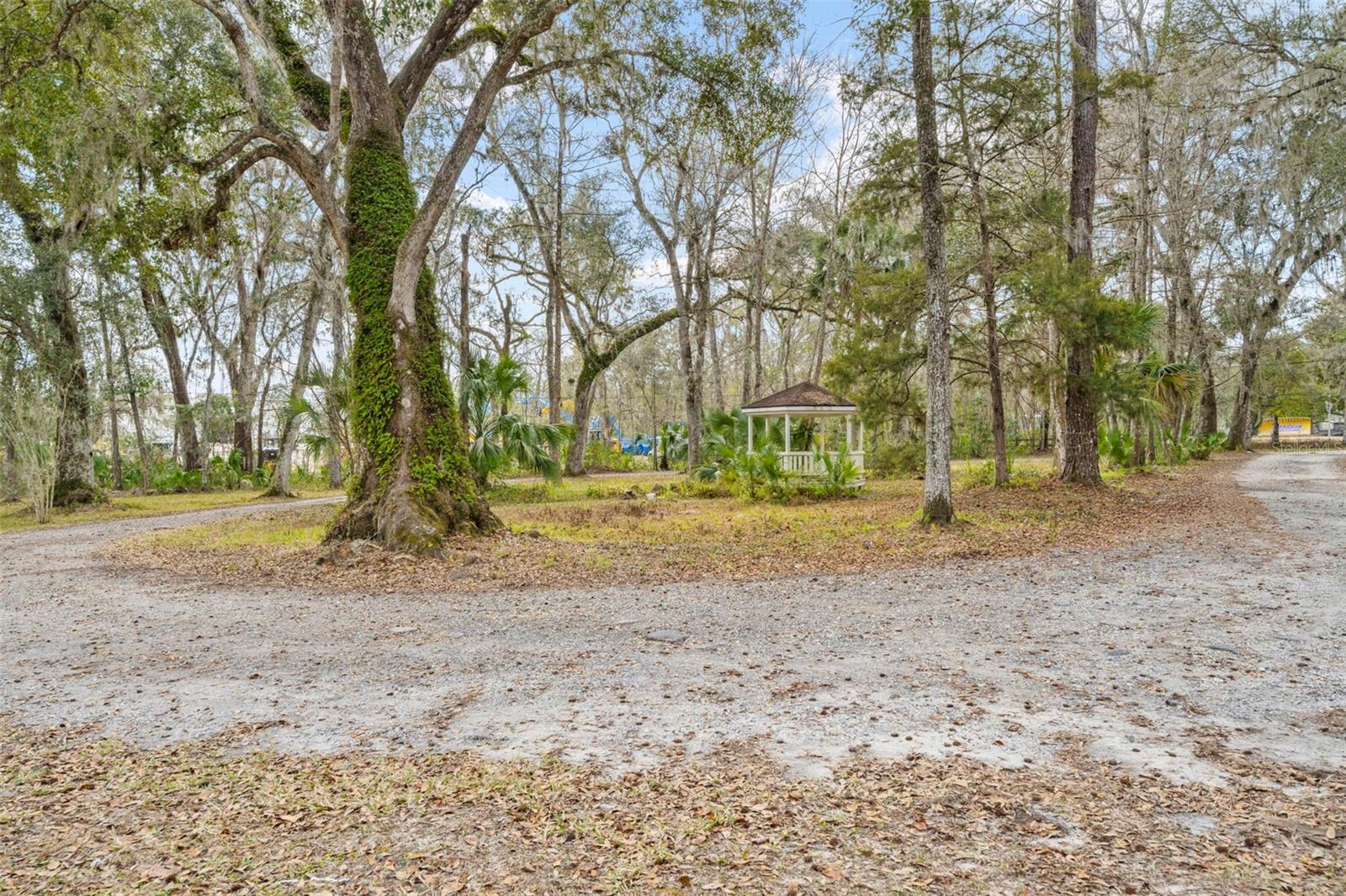 Listing photo id 53 for 14352 Ponce De Leon Boulevard