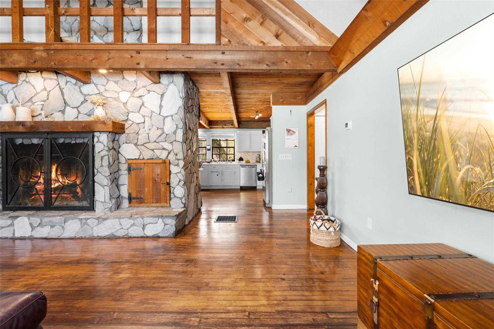 Listing photo id 4 for 14352 Ponce De Leon Boulevard