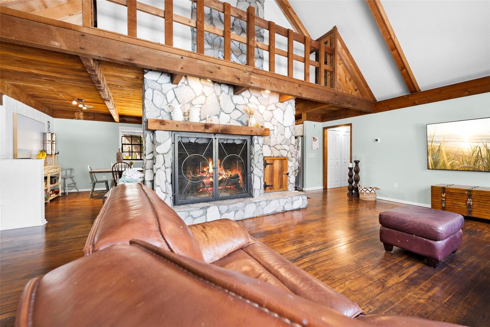 Listing photo id 5 for 14352 Ponce De Leon Boulevard