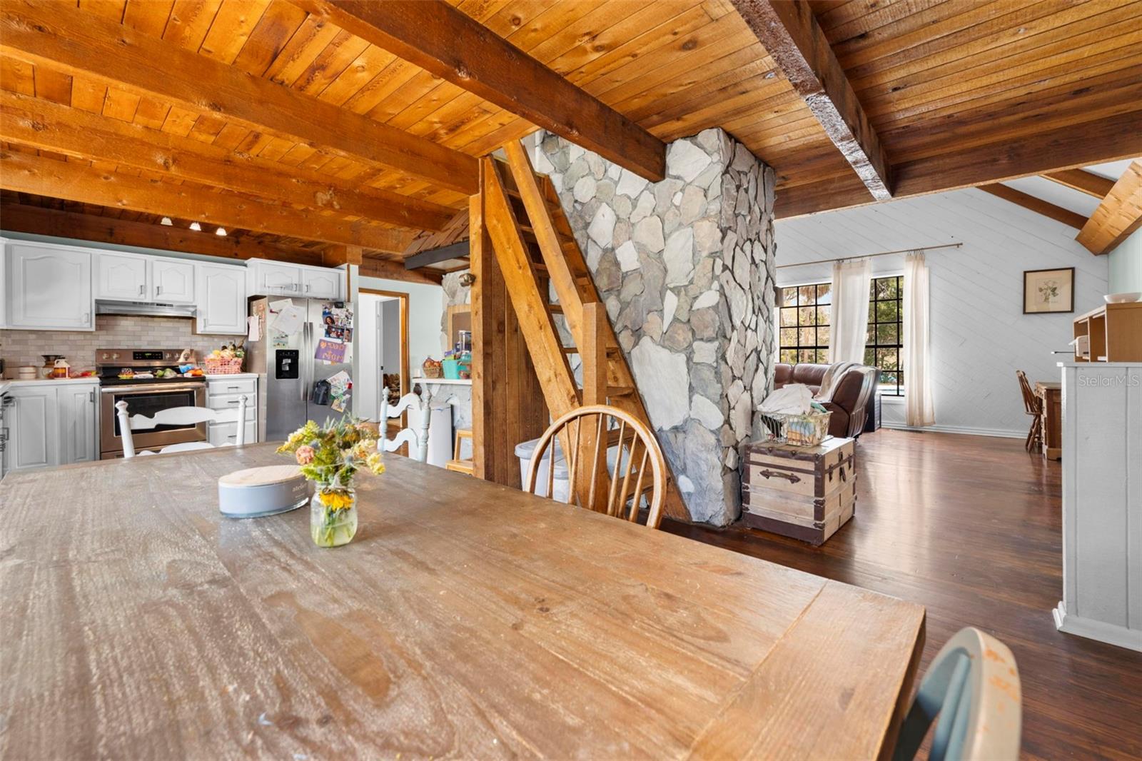 Listing photo id 6 for 14352 Ponce De Leon Boulevard